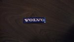 Club Volvo. Ru - надпись VOLVO на эмблеме радиаторной решетки