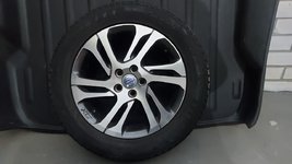 Колеса в сборе на дисках Volvo Valder 7.5x17 с резиной Goodyear EfficientGrip SUV 4x4 235/55 r17 99V