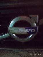 Club Volvo. Ru - Синяя наклейка volvo на эмблеме решетки радиатора
