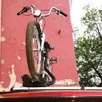 Club Volvo. Ru - 2 велокрепления Thule на багажник на крыше