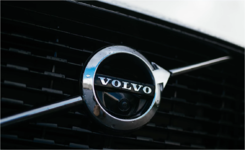 Volvo отзывает 460 тысяч машин