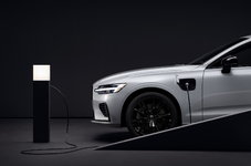 Club Volvo. Ru - Volvo выпустит 450 «очень черных» седанов S60 Black Edition