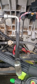 Club Volvo. Ru - Крепление бачка маслоотделителя?