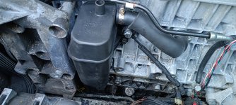 Club Volvo. Ru - Крепление бачка маслоотделителя?