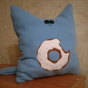 Кот с пончиков 800р
