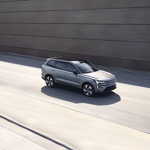 305711_Volvo_EX90.jpg