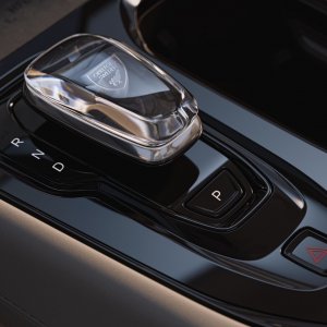 320137_Volvo_EM90_Concept_World_Stills.jpg