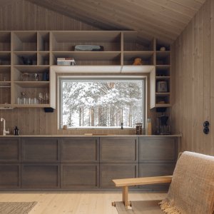 339590_Volvo_Cross_Country_winter_cabin_Swedish_Lapland.jpg