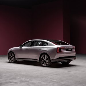 342394_Volvo_ES90_Exterior.jpg