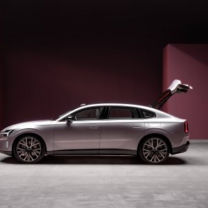 342410_Volvo_ES90_Exterior.jpg