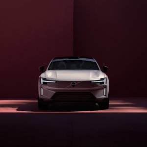 342436_Volvo_ES90_Exterior.jpg