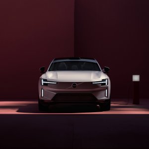 342437_Volvo_ES90_Exterior.jpg