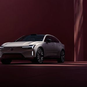 342441_Volvo_ES90_Exterior.jpg
