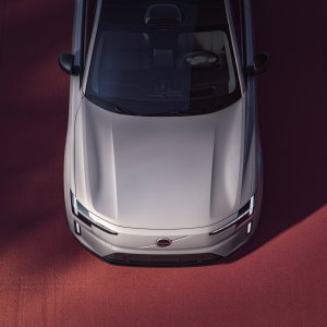 342450_Volvo_ES90_Exterior.jpg