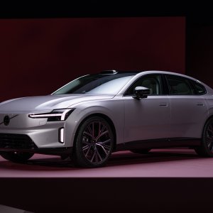 343508_Volvo_ES90_reveal_event.jpg
