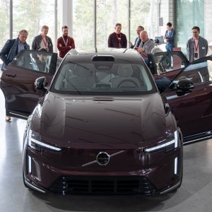 344183_Volvo_ES90_reveal_event.jpg