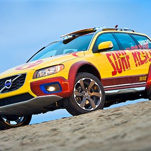 Volvo-XC70_Surf_Rescue_Concept-2007-1600-02.jpg