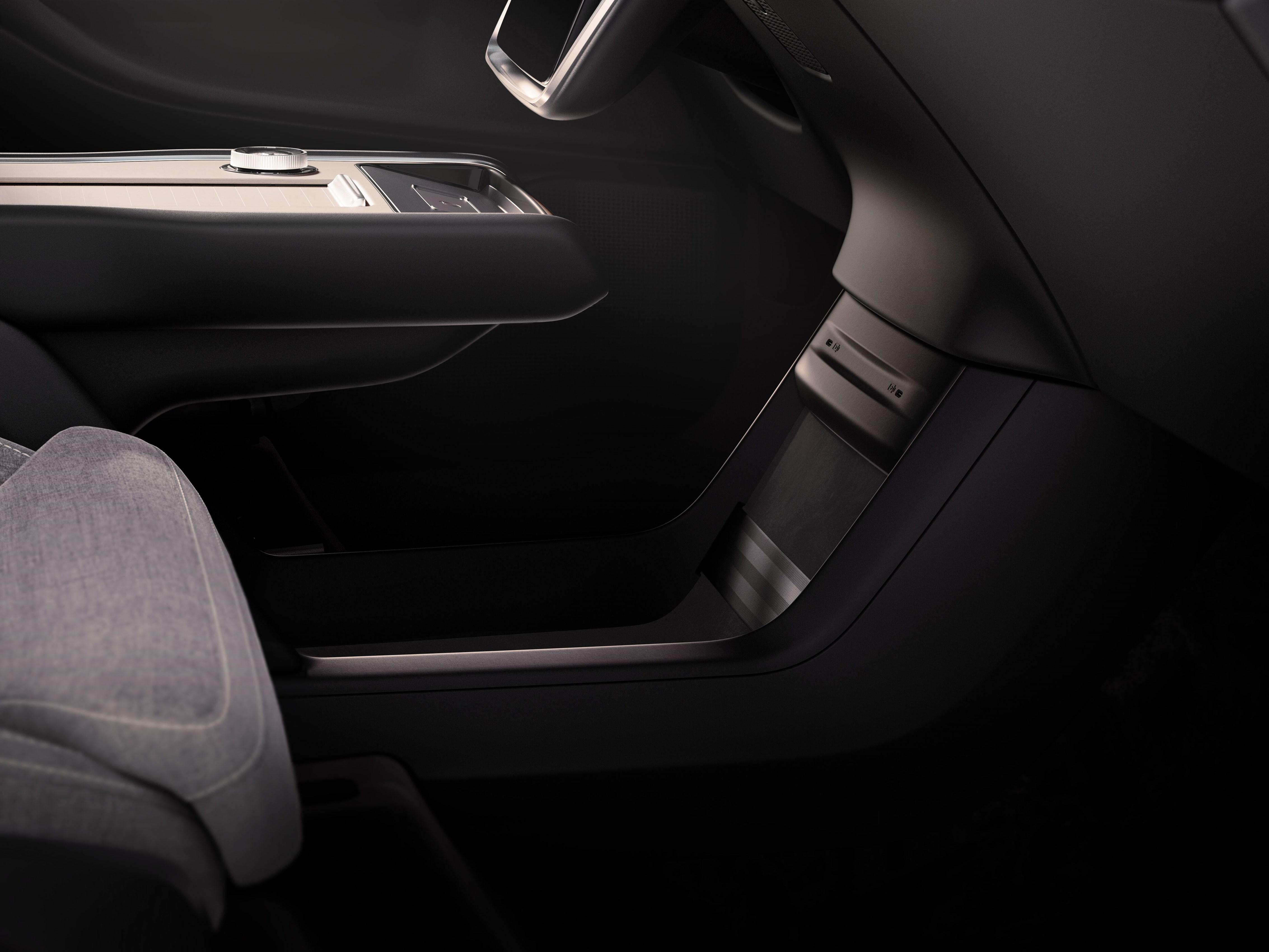 305752_Volvo_EX90.jpg
