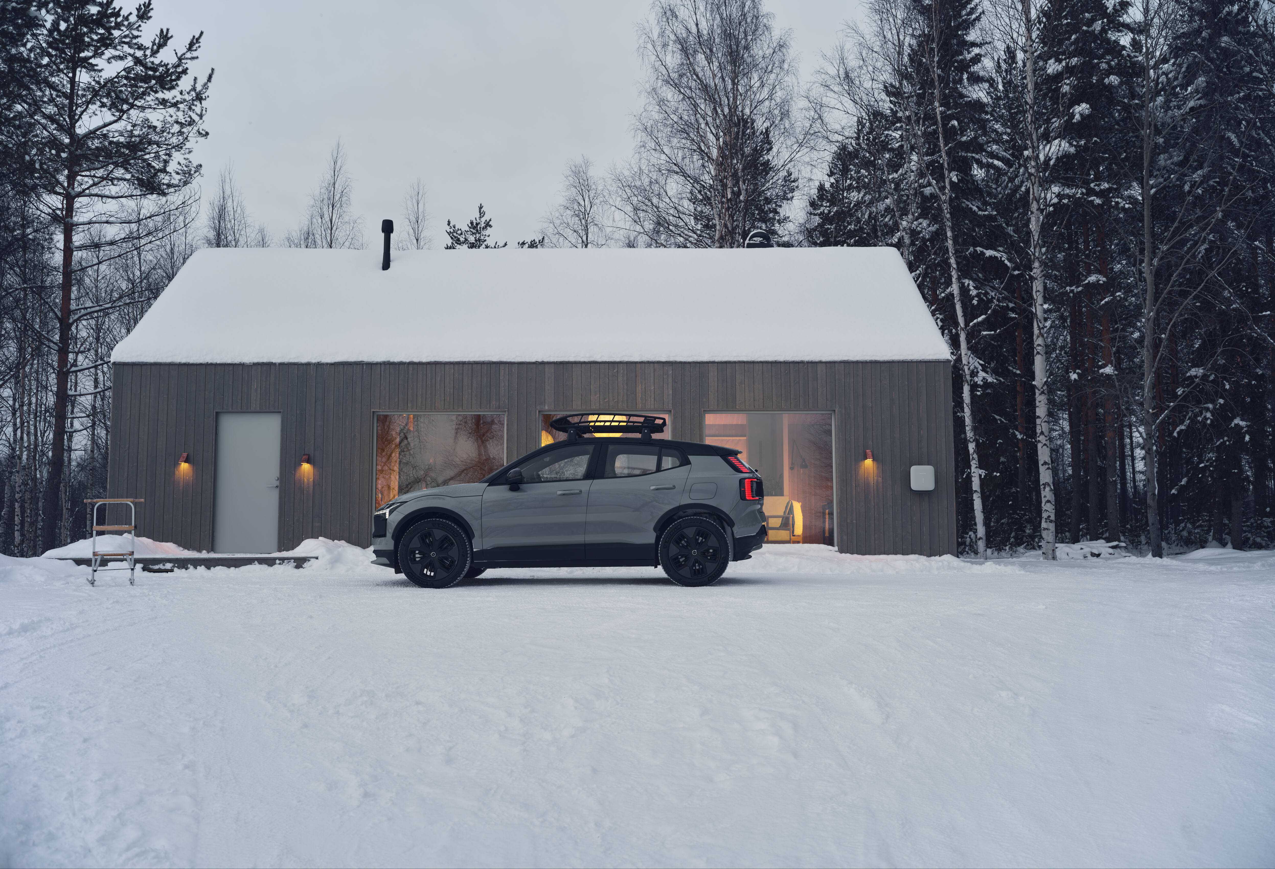 339530_Volvo_EX30_Cross_Country_with_Swedish_winter_cabin.jpg