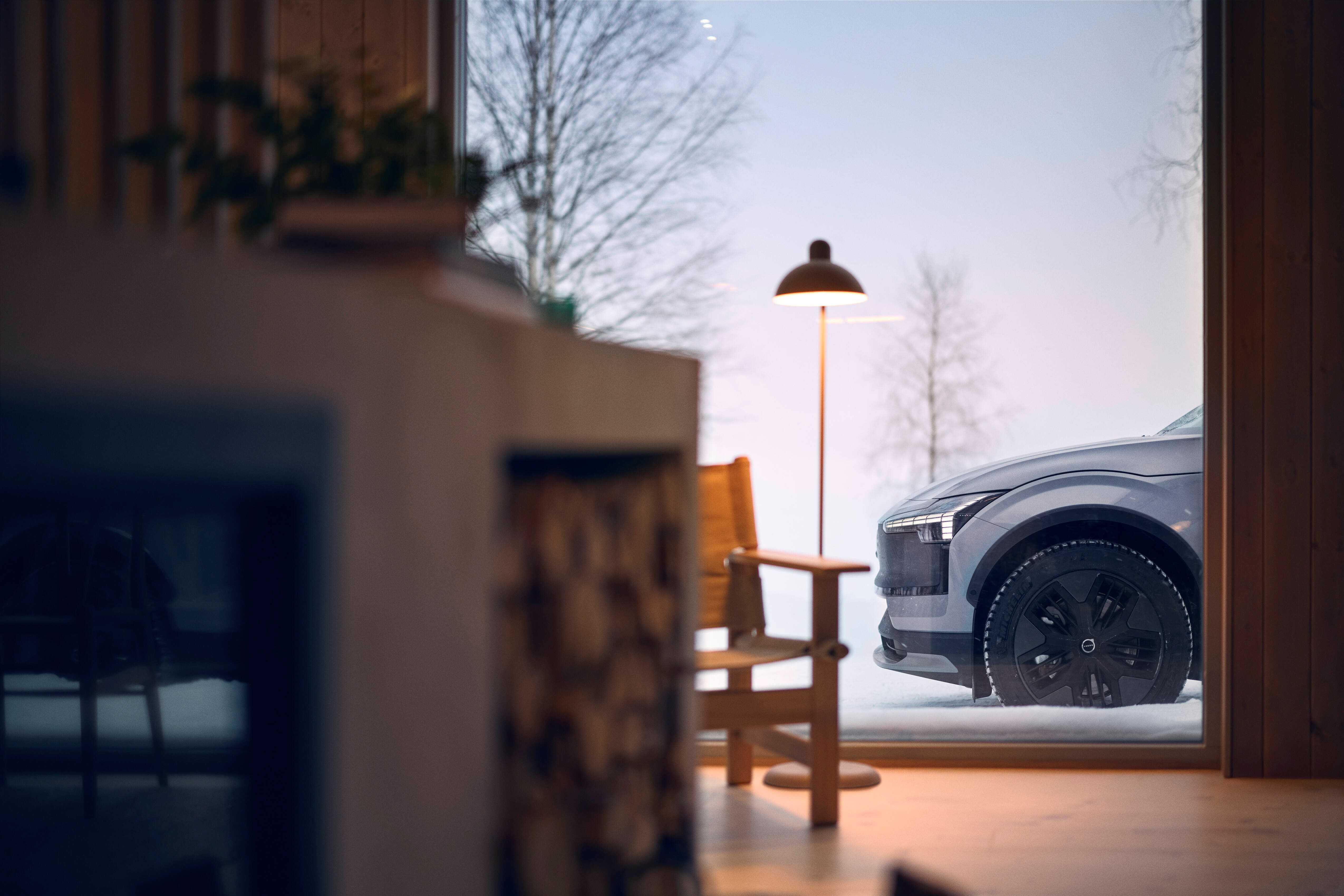 339586_Volvo_Cross_Country_winter_cabin_Swedish_Lapland.jpg