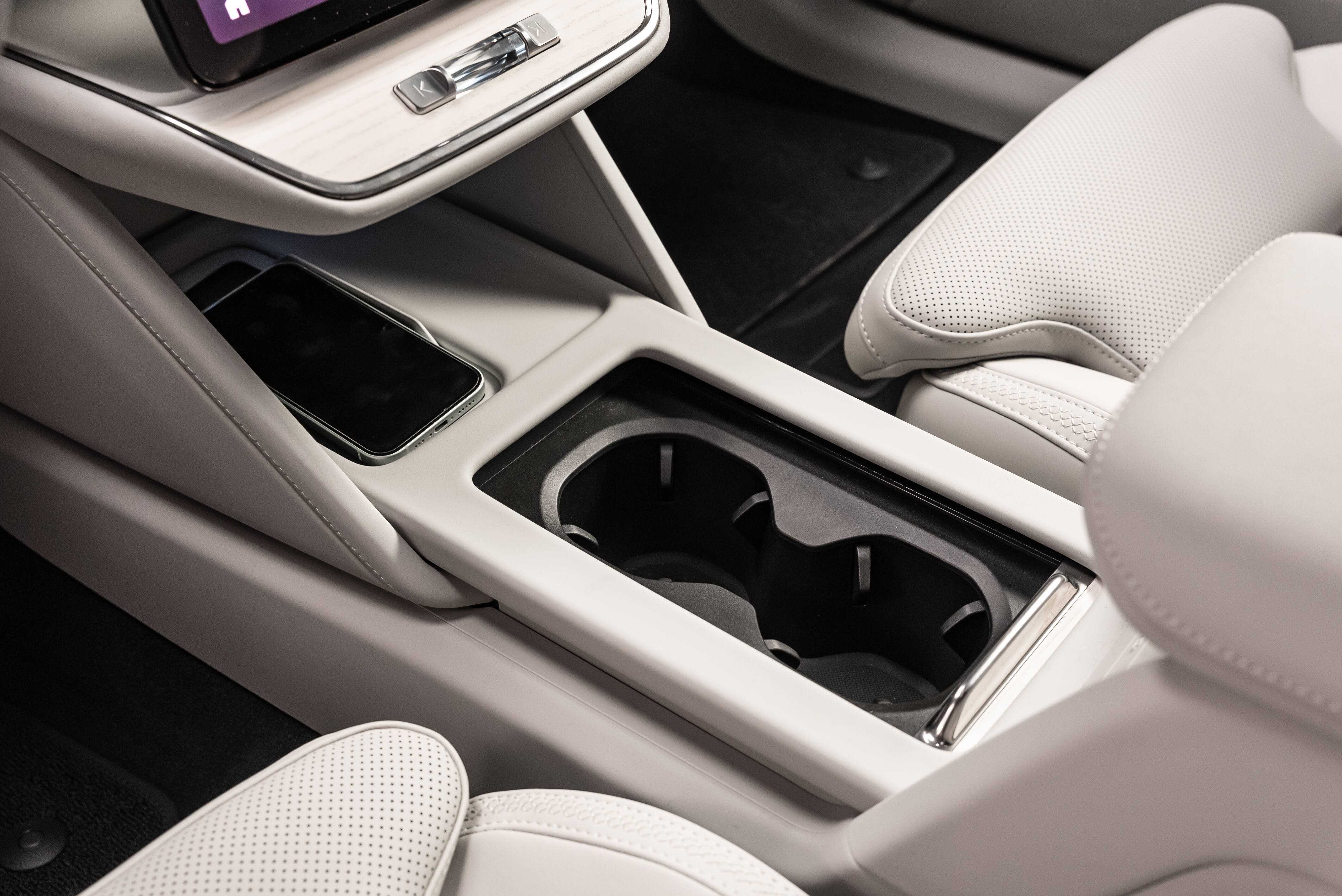 342416_Volvo_ES90_Interior.jpg