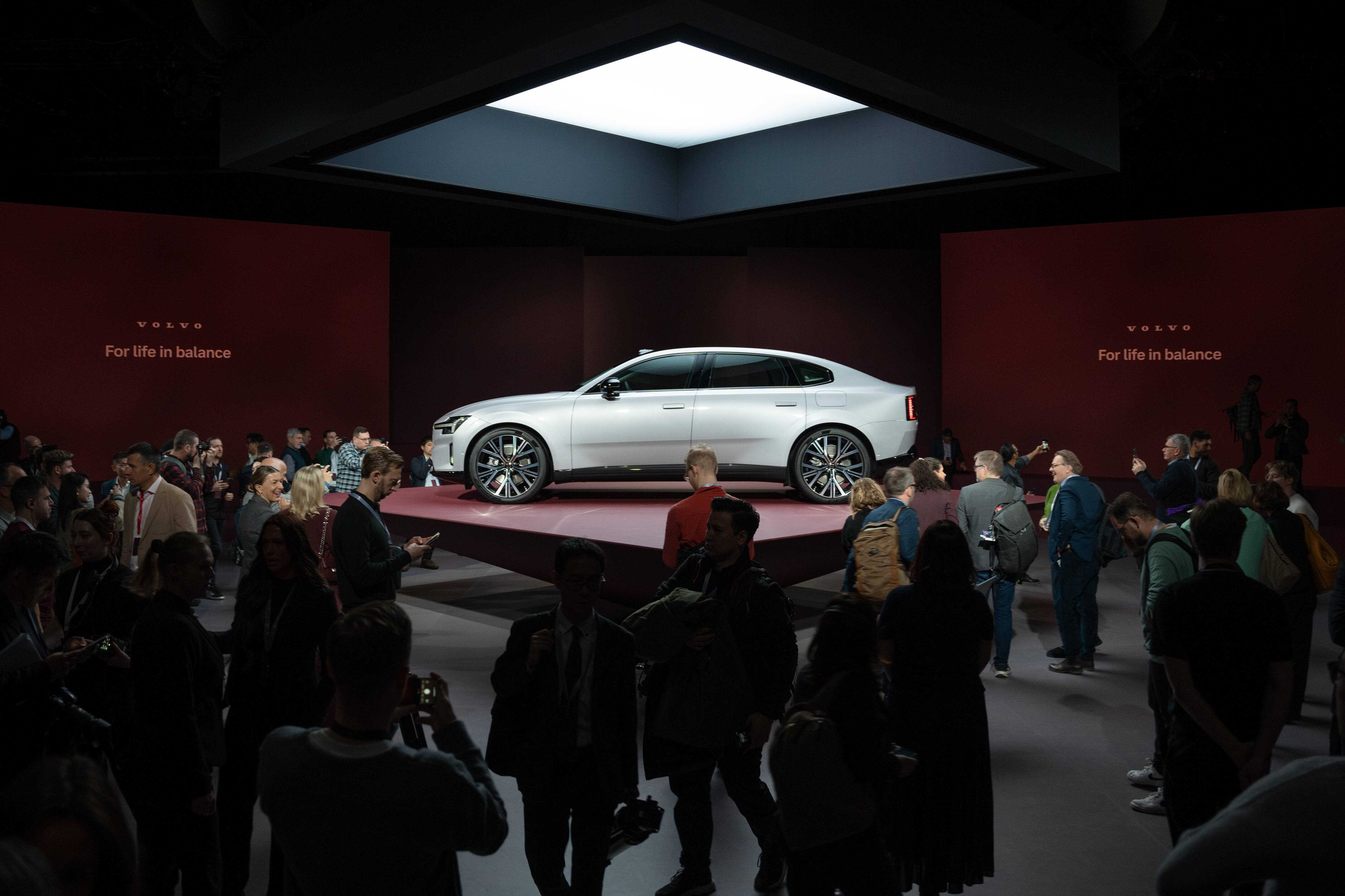 344181_Volvo_ES90_reveal_event.jpg