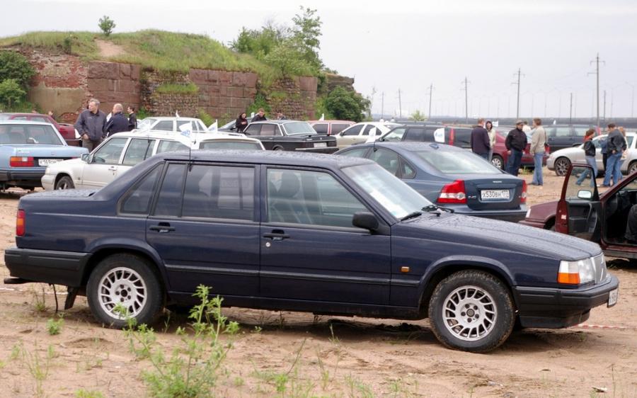 940 2.3L 1993 г.р.