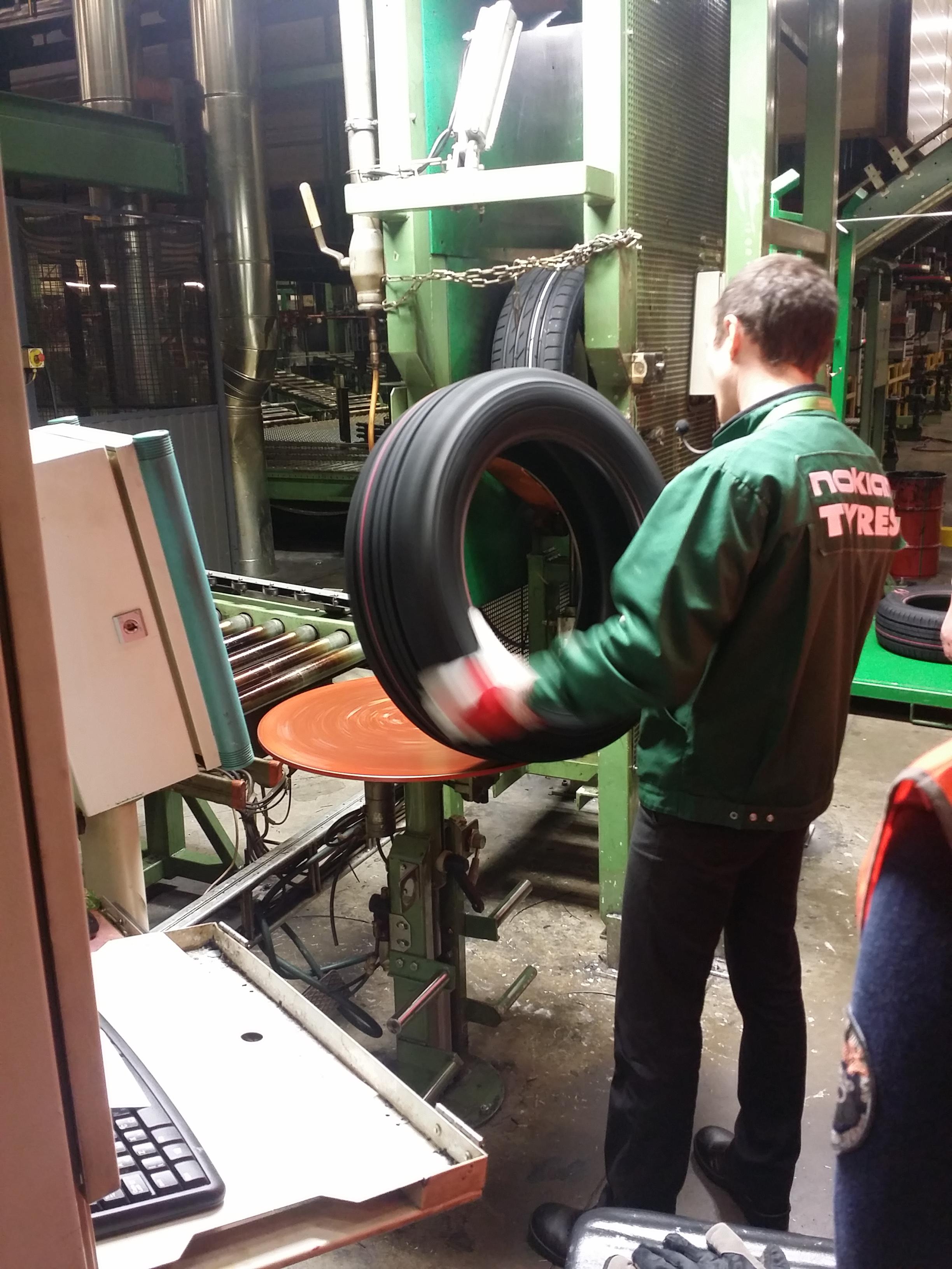 Экскурсия clubvolvo.ru, на завод Nokian Tyres, Всеволожск,