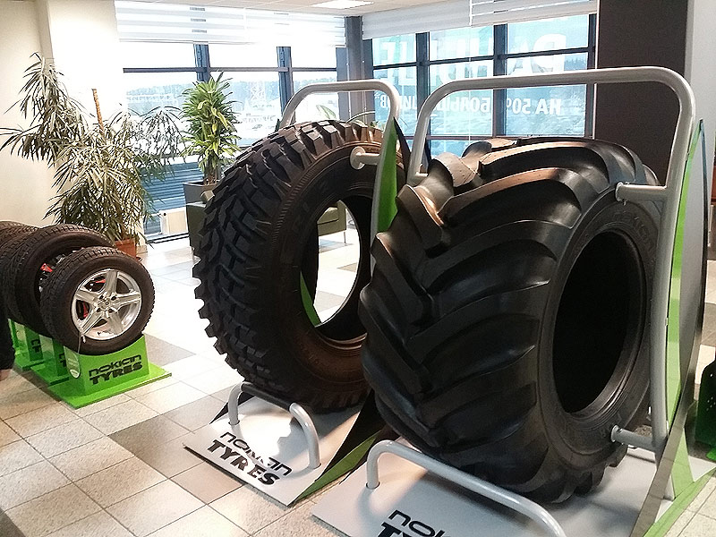 Экскурсия Клуба Вольво на завод Nokian Tyres