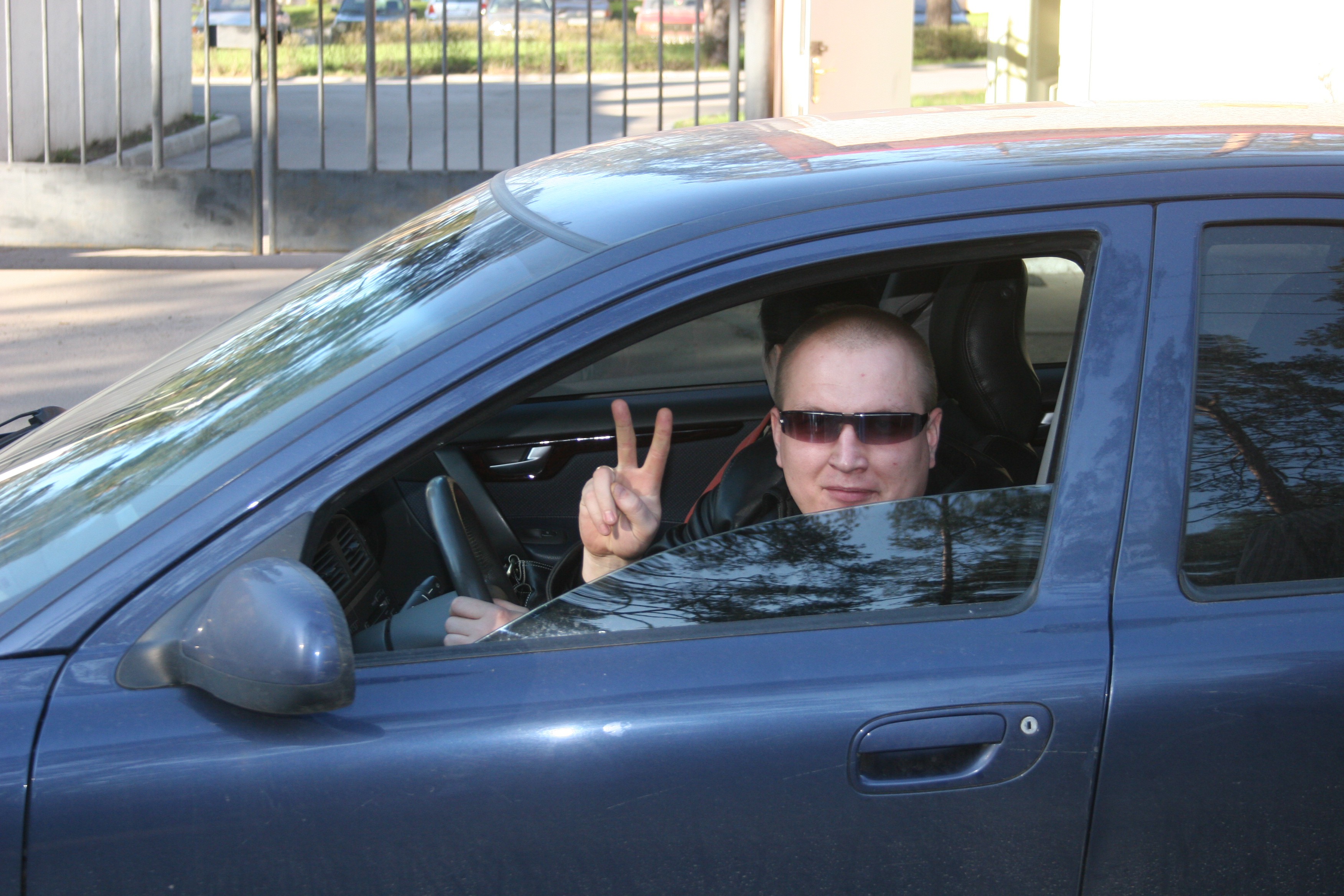 IMG 100.jpg