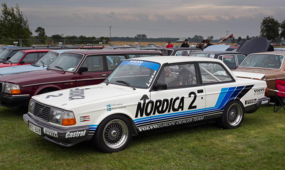 Volvo 240 GT