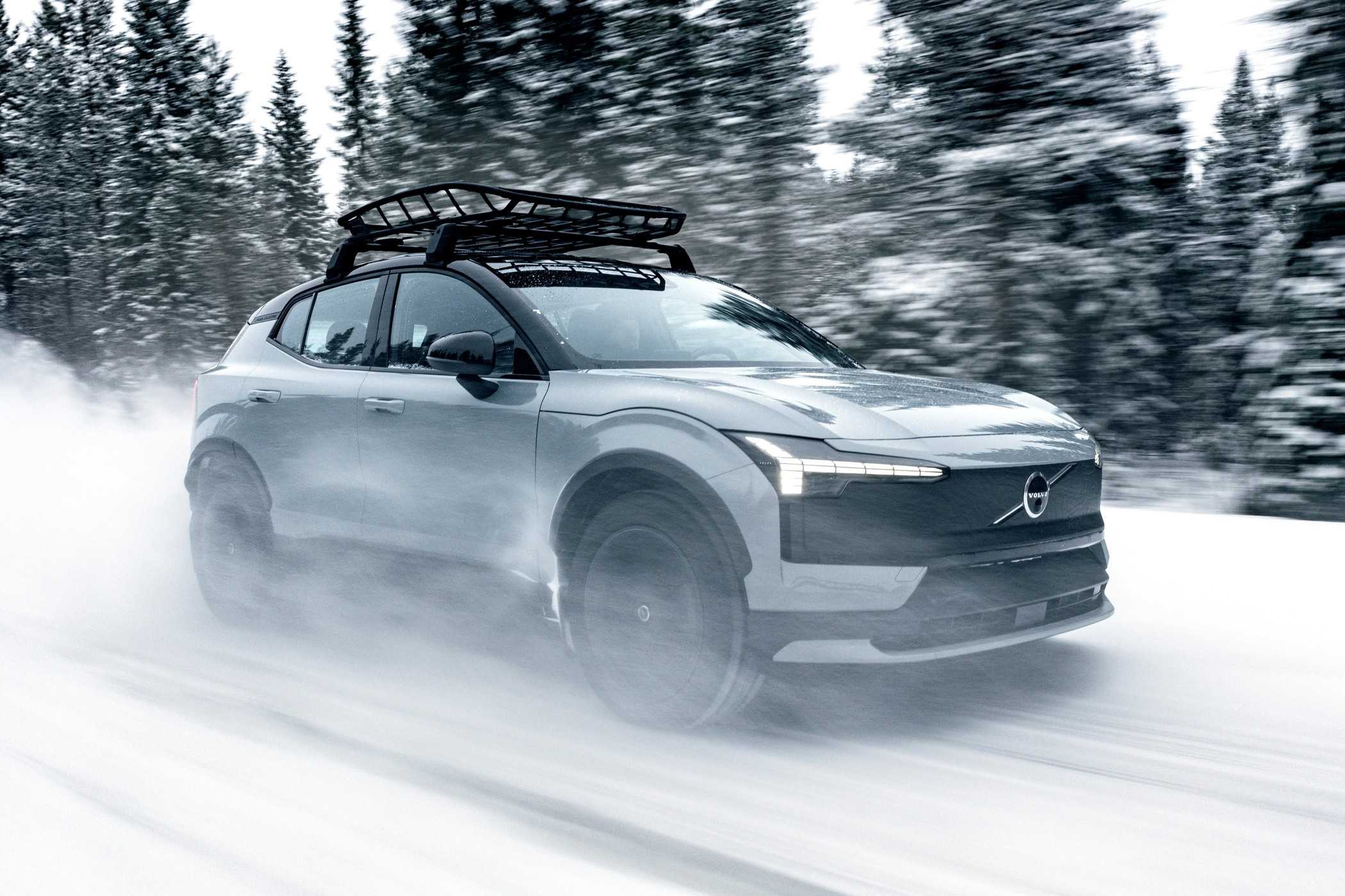 volvo-ex30-cross-country.
