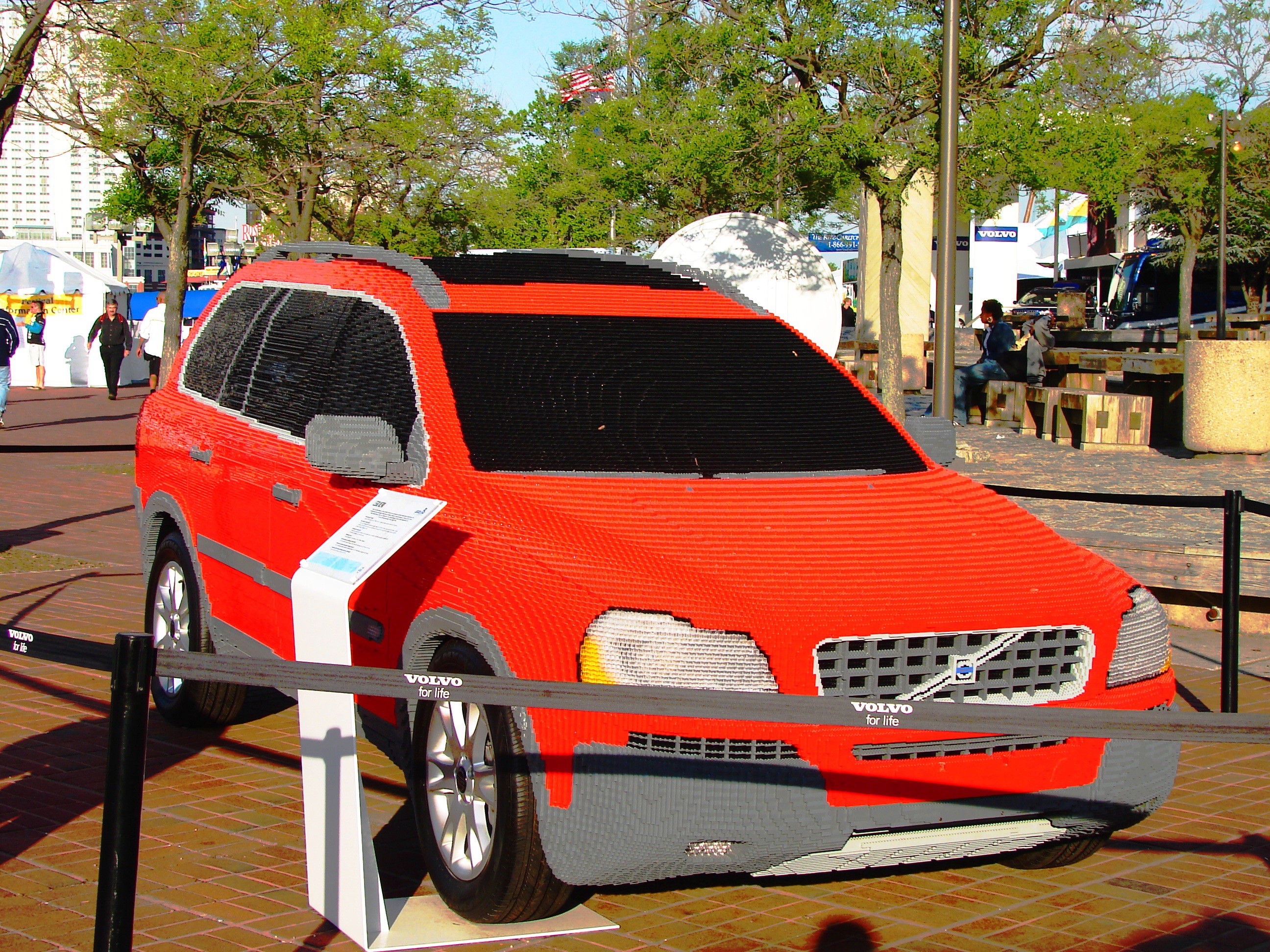 Lego store volvo car